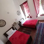 Ξενοδοχείο Domus *