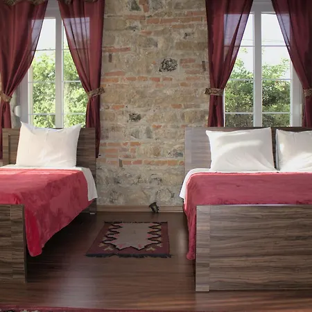 Domus * Korce