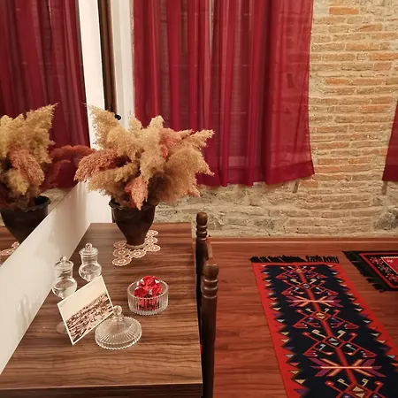 Domus * Korce