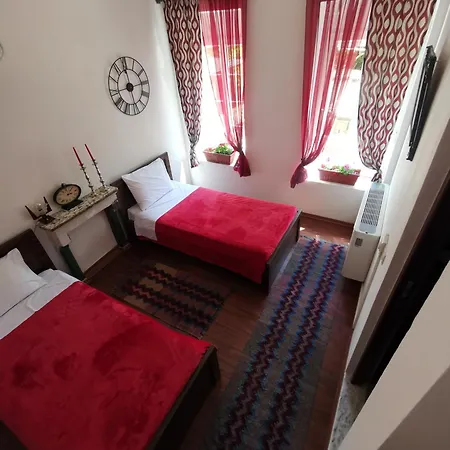 Domus Hotel